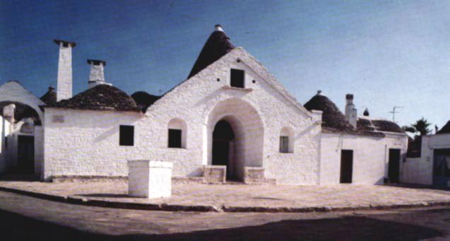 foto trullo sovrano